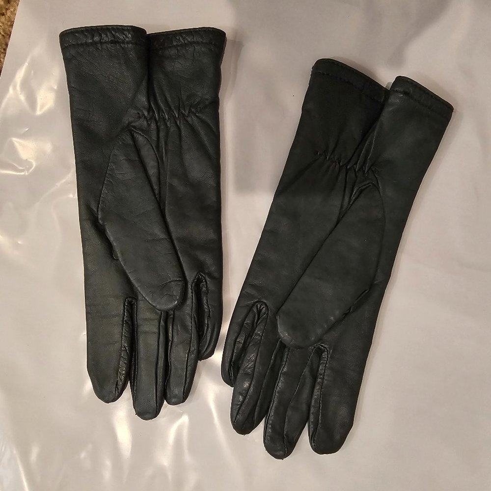 Grandoe dark forest green leather gloves Size M